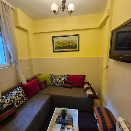 No Empty Beds Deals - Center - Kolarceva Street * Belgrad