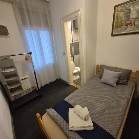 No Empty Beds Deals - Center - Kolarceva Street