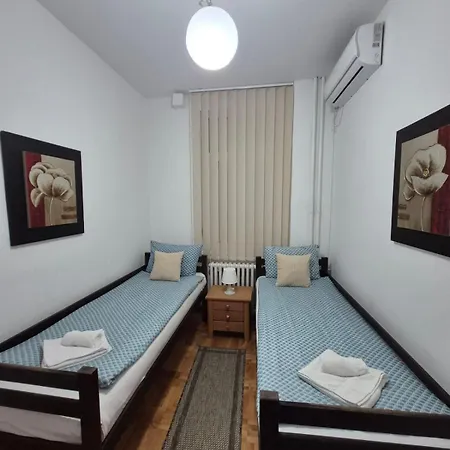 No Empty Beds Deals - Center - Kolarceva Street * Belgrad