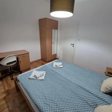 No Empty Beds Deals - Center - Kolarceva Street Apartament *