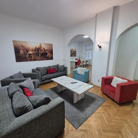 No Empty Beds Deals - Center - Kolarceva Street
