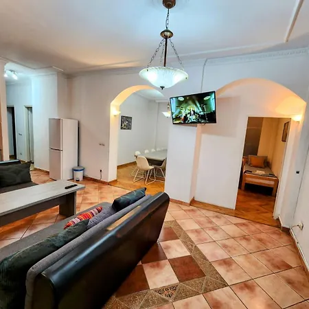 No Empty Beds Deals - Center - Kolarceva Street