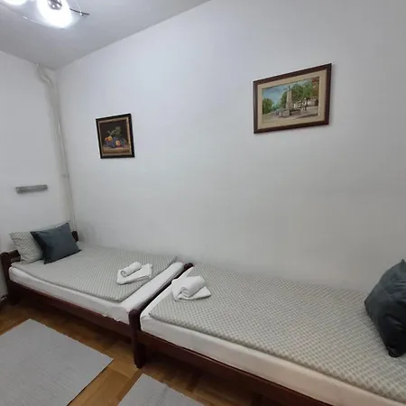 No Empty Beds Deals - Center - Kolarceva Street Belgrad