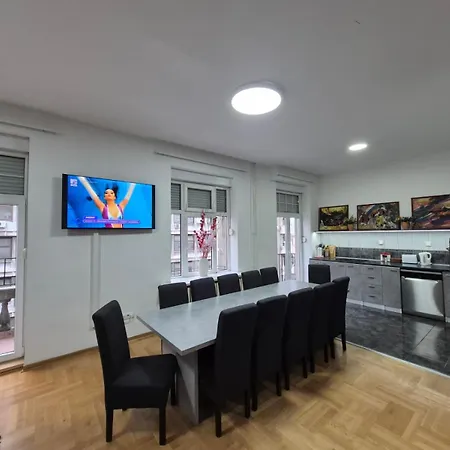 No Empty Beds Deals - Center - Kolarceva Street * Belgrad