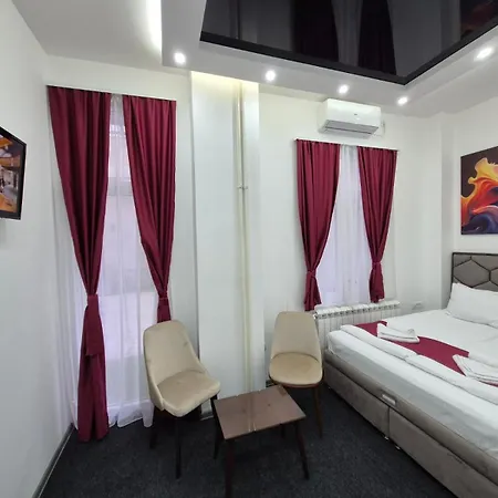 No Empty Beds Deals - Center - Kolarceva Street * Βελιγράδι