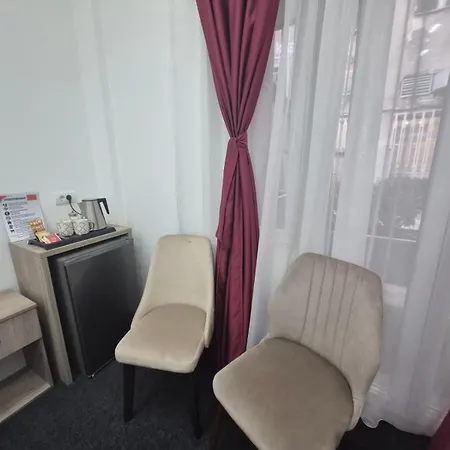 No Empty Beds Deals - Center - Kolarceva Street *